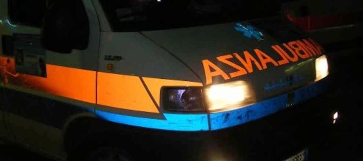 Incidenti stradali: frontale auto-moto, morto 33enne