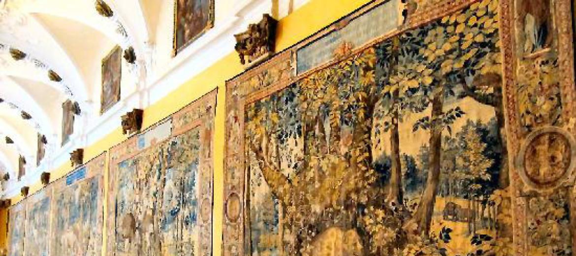 Gli arazzi restaurati di Palazzo Borromeo sull’Isola Bella