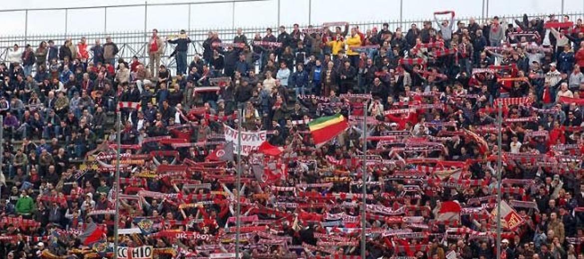 Nell’intervallo della Cremonese musica a volume assordante