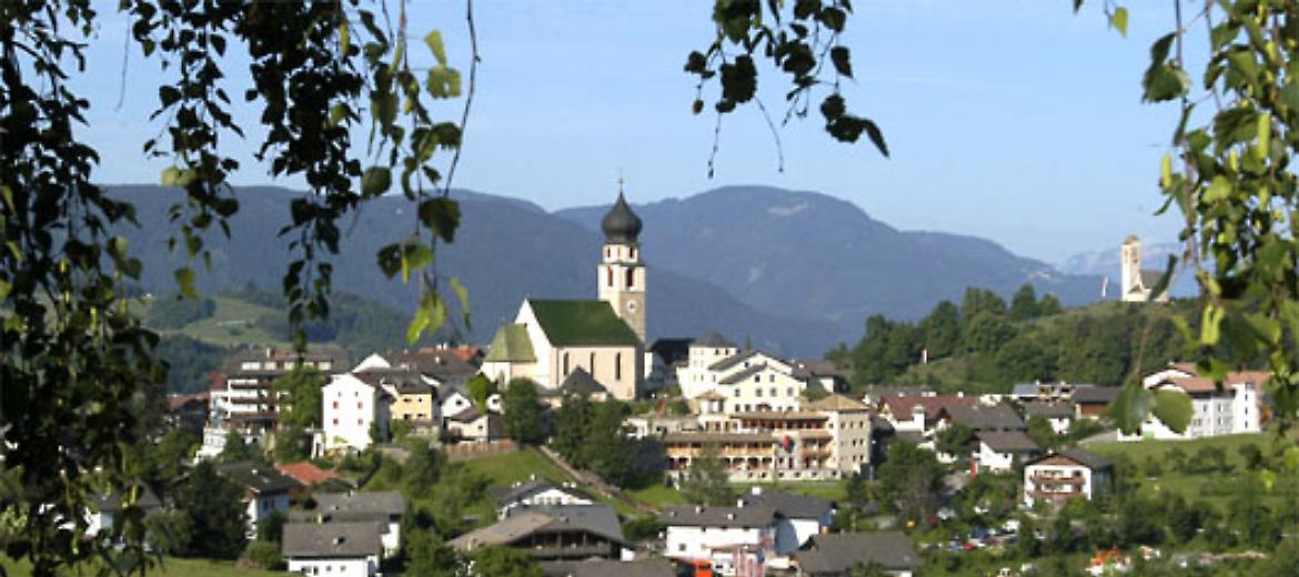 IL VINO. Tra le Dolomiti di maso in maso a caccia del miglior novello