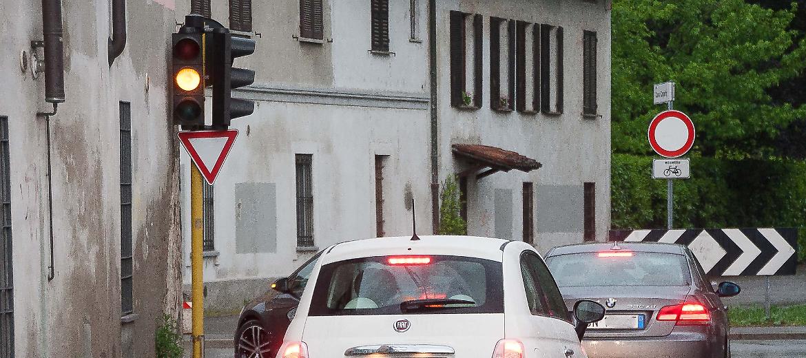 QUANTI SEMAFORI NON FUNZIONANTI DA GIORNI - ‘FIGLI DELLA NOSTRA POLITICA ‘ILLUMINATA’