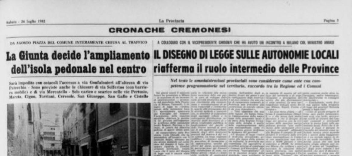 La chiusura al traffico di piazza del Comune