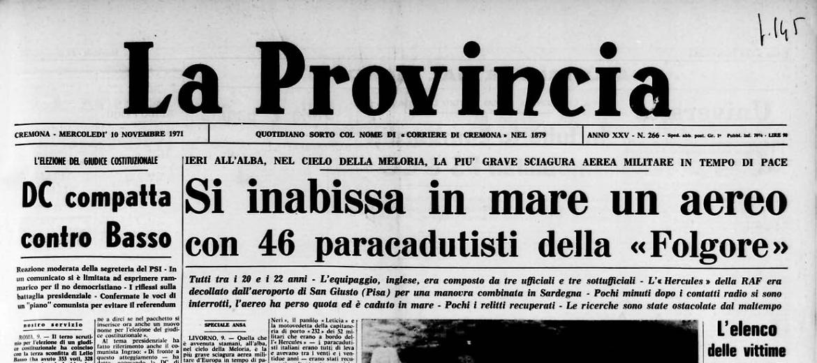 Si inabissa in mare un aereo con 46 paracadutisti della «Folgore»