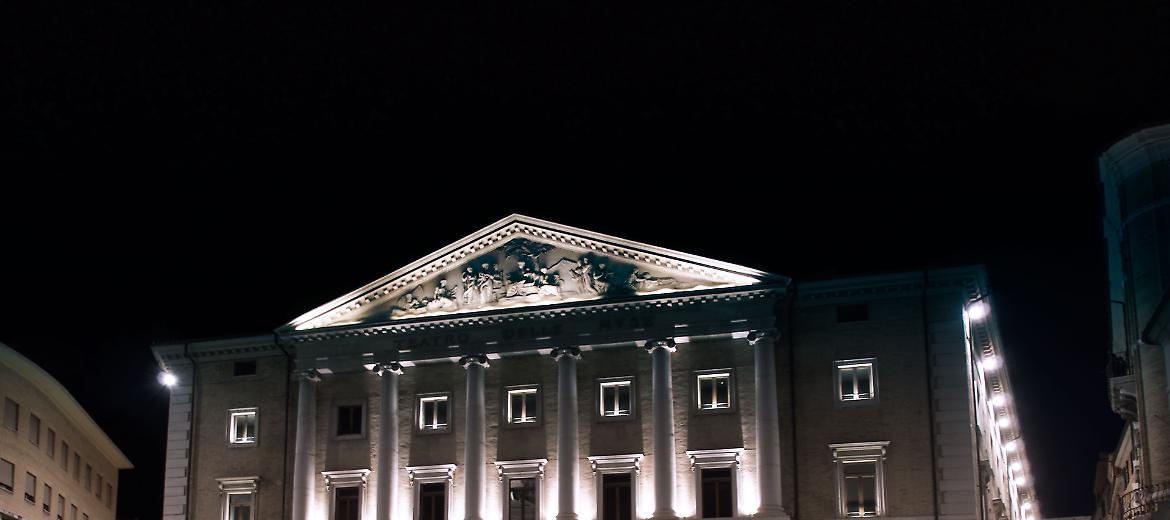 L'attore nella casa di cristallo: reperti di teatro affamati di futuro