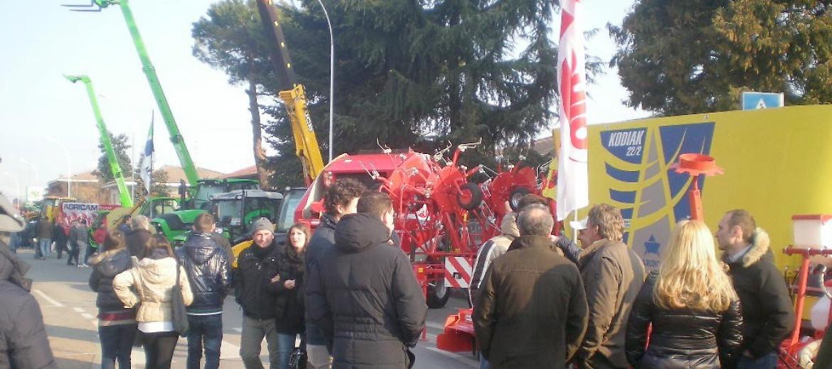 Sant'Apollonia, la fiera scalda i motori