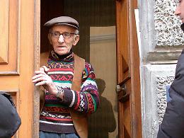 "Tre volte il coltello alla gola"