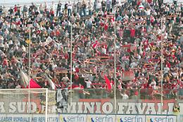 Lucchese-Cremonese, nove Daspo per tifosi grigiorossi