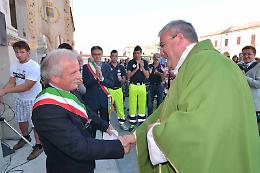 Il paese abbraccia don Marco Anselmi