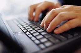 Due cyberladri denunciati dalla polizia postale 