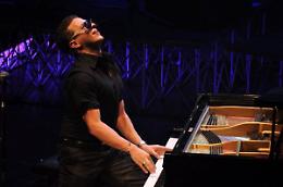 Matthew Lee stasera in concerto a Viadana