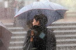 Meteo, previsioni per domani: in arrivo una forte perturbazione