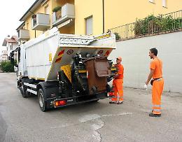 Tari, rinvio della scadenza e volantini per i 'non domestici'