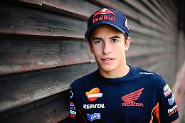 Gp di Malesia, Marquez davanti a Rossi dopo entusiasmante duello
