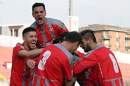 Una Cremonese 'bestiale'
espugna Mantova:  0-2