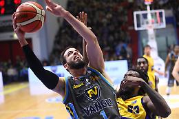 Vanoli, sfida di Coppa Italia con i campioni di Sassari