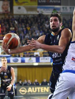 The Flexx Pistoia batte Vanoli Cremona: 64-59  (20-15 quarto quarto; 19-9 terzo quarto; 15-13 secondo quarto; 9-19 primo quarto)