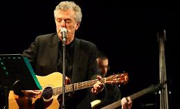 Con Patrucco tutta l'eleganza della satira