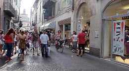 Saldi estivi, più mugugni che sorrisi per i negozianti