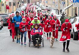 Christmas Run, la carica dei mille babbi Natale