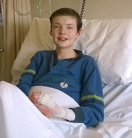 Ragazzo farfalla: Riccardo, sorrisi dopo l&rsquo;operazione
