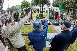  Saluto romano per commemorare non è reato