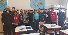 'Cultura della legalità', i carabinieri incontrano gli studenti