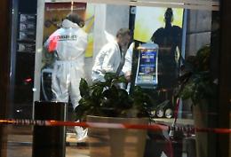 Duplice omicidio, incontro casuale dietro alla lite e ai 5 spari