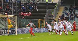 La Cremonese soffre, ma batte il Livorno 1-0