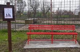 Violenza sulle donne, panchina rossa anche alla Tenda 2