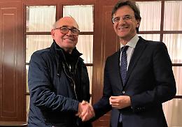 Imbal Carton, la Bacchi sotto l’albero