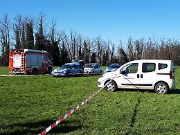 Trattore si ribalta, muore 16enne