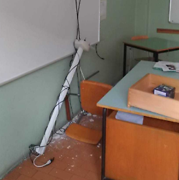 Notti di razzia, le scuole nel mirino
