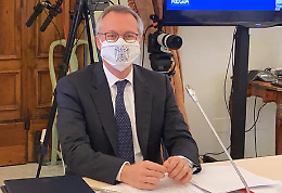 Stati generali, Bonomi va all'attacco. Conte: 'Fase drammatica'