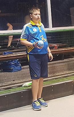 «Niente calcio», a 13 anni gioca e vince a bocce