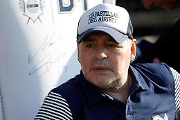 Calcio: Maradona operato con successo al cervello
