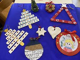 Dai bimbi di Cremona decorazioni natalizie per 22 scuole di Paesi europei