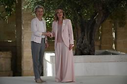 Meloni a Von der Leyen "Urgenti misure per automotive ed energia"