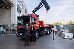 Eternoo potenzia flotta con 25 nuovi Volvo FMX equipaggiati con gru Fassi