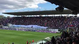 VIDEO Cremonese-Foggia: grande coreografia dei tifosi grigiorossi