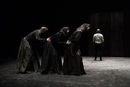 Nella Padania (in)felix  il teatro si faccia specchio di comunità 