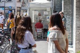 Covid, continua l'ondata estiva, 106 casi in provincia e 3 morti