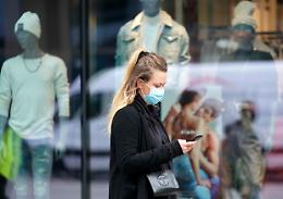 Covid, in Lombardia oltre 10.000 nuovi casi e 21 decessi