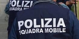 Abusa di una 12enne conosciuta in chat, arrestato 40enne cremonese