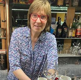 Pranzo domenicale in trattoria: mangiano, bevono e poi scappano