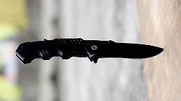 Coltello a serramanico in tasca, 20enne denunciato