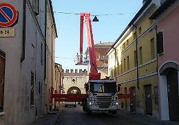 Crollo a Palazzo Penci, al via i lavori di rimozione delle macerie