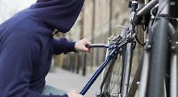 Ladri di biciclette: due arresti in un pomeriggio