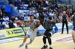 Basket. Vanoli, non c'è due senza tre e anche Cantù va ko (65-54)