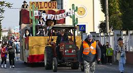Il Carnevale fa il pieno: strade e piazze in festa