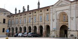 Il Comune prende il palazzo dei Dovara